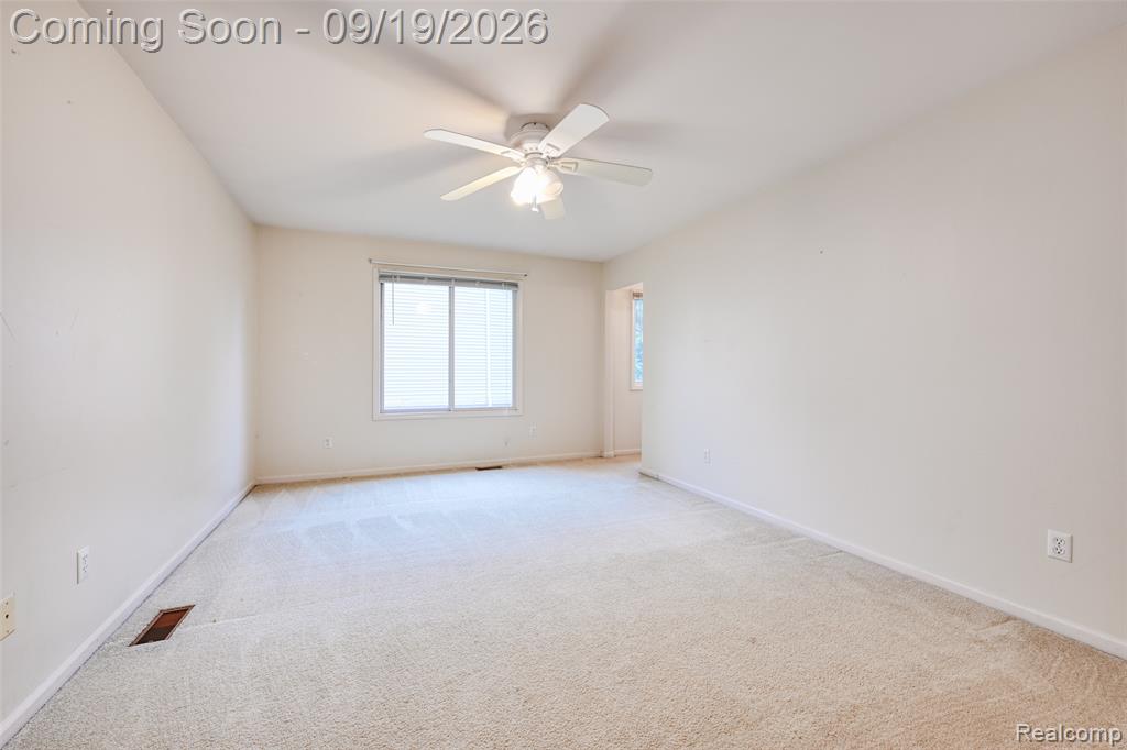 24371 Cavendish Avenue Property Photo 31