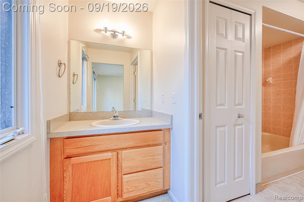 24371 Cavendish Avenue Property Photo 33