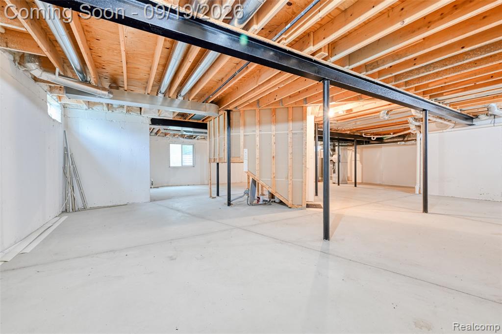 24371 Cavendish Avenue Property Photo 38
