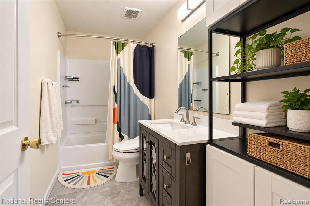8515 Hawthorn Hill Property Photo 18