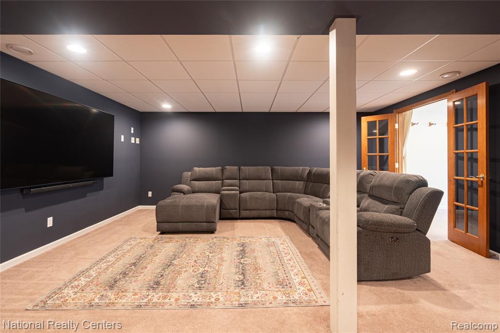 8515 Hawthorn Hill Property Photo 27