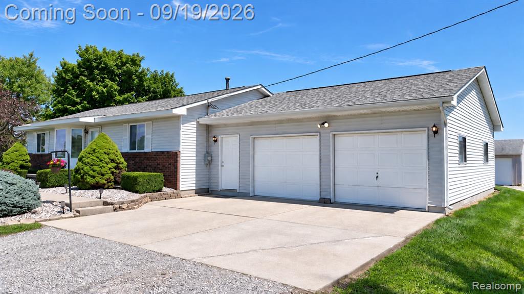 2399 S Duffield Road Property Photo 2