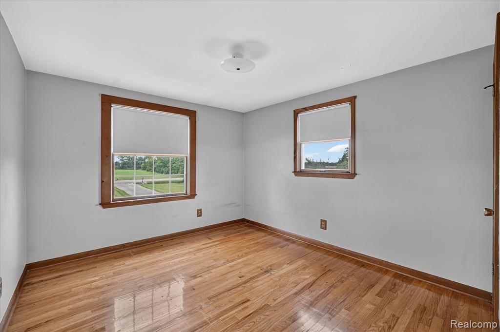 10785 Grafton Road Property Photo 32