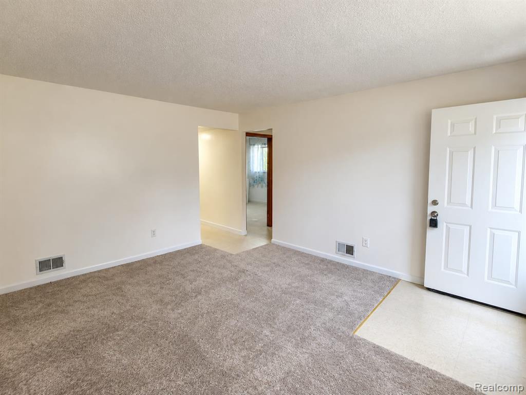 6793 Prospect Avenue Property Photo 4