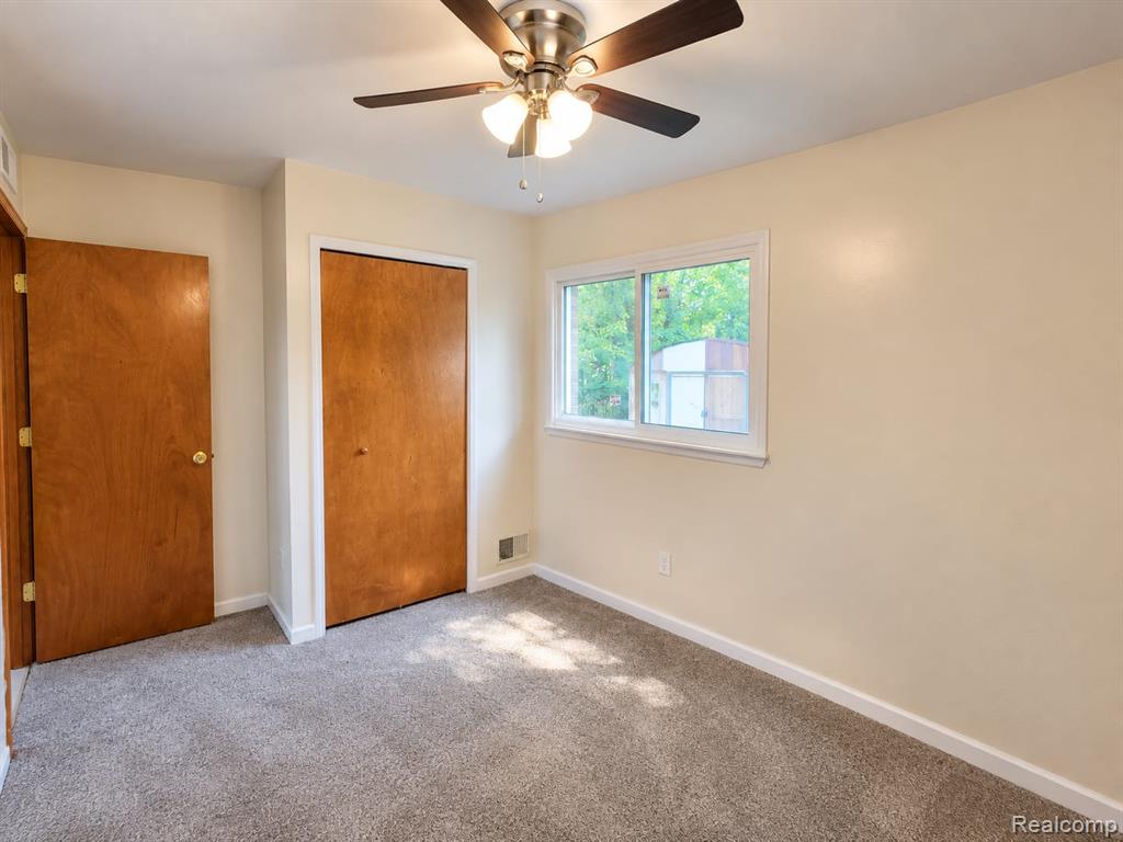6793 Prospect Avenue Property Photo 9