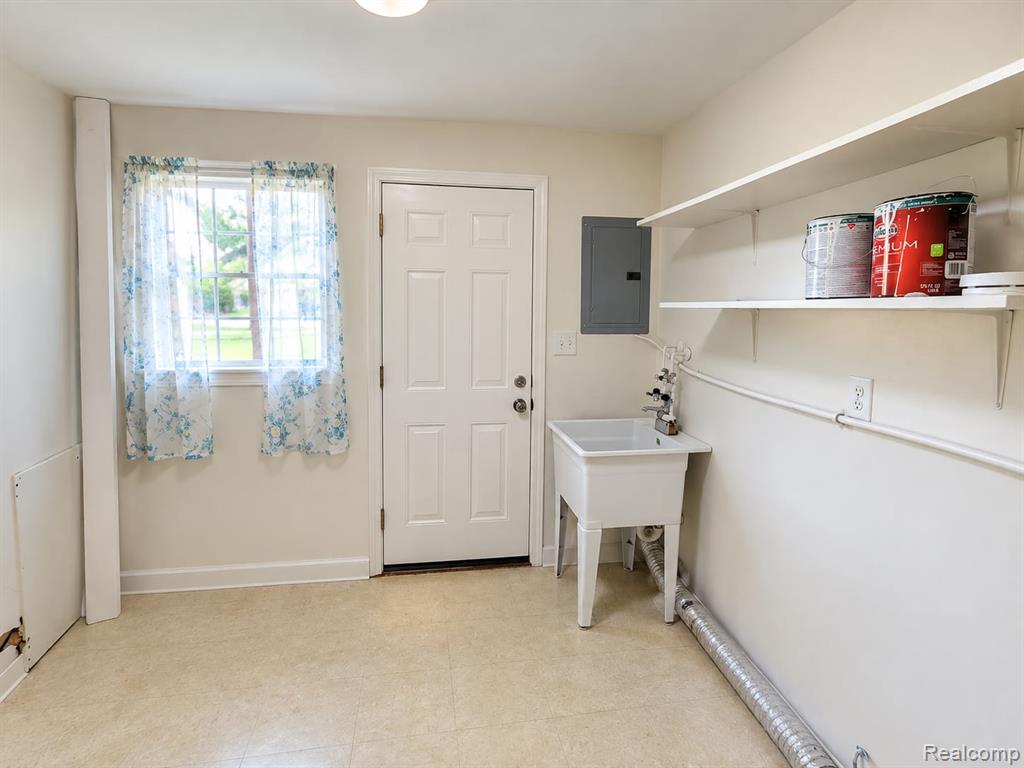 6793 Prospect Avenue Property Photo 14