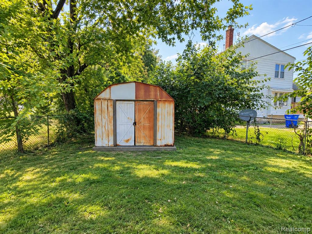 6793 Prospect Avenue Property Photo 16