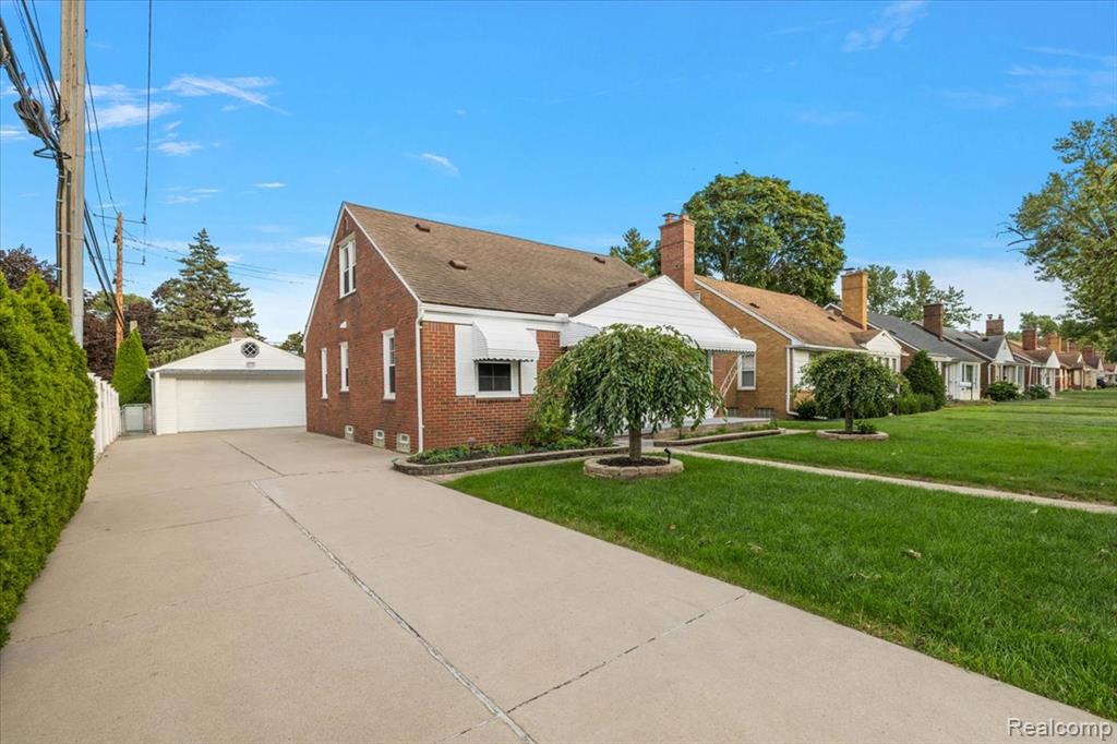 2226 Drexel Street Property Photo 3
