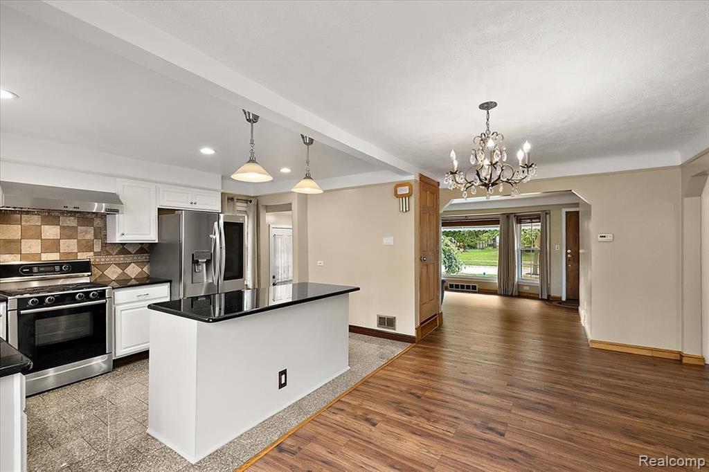 2226 Drexel Street Property Photo 12