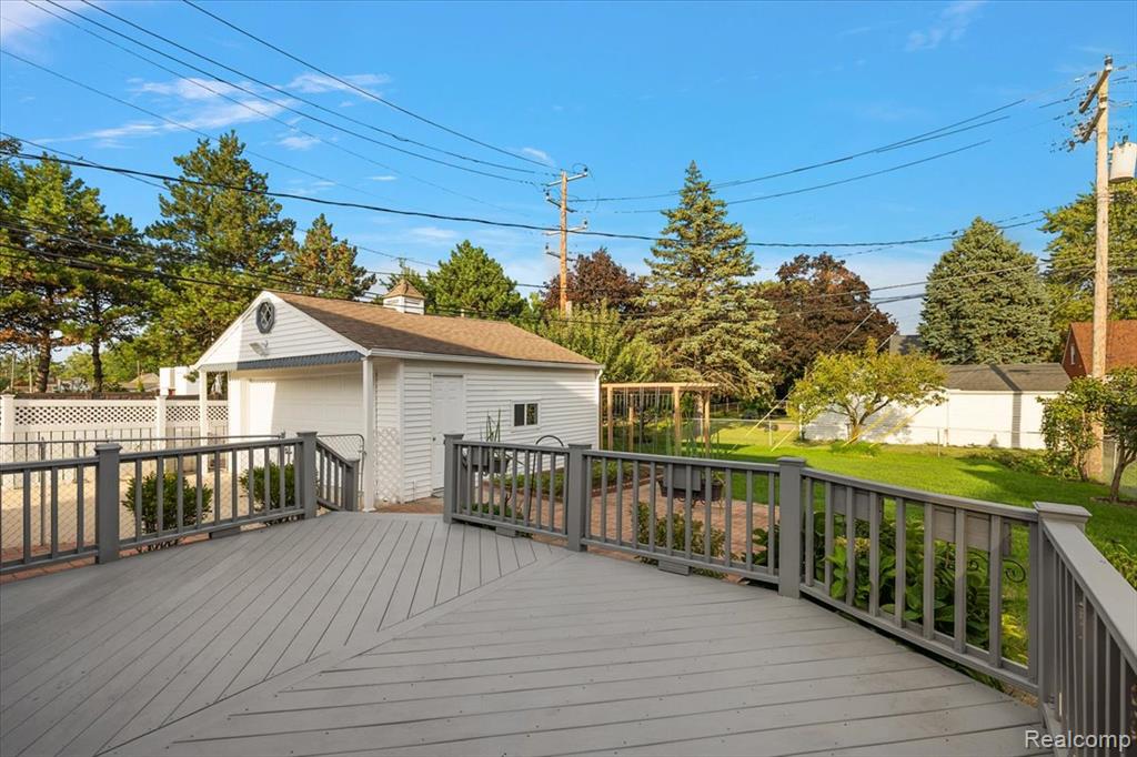 2226 Drexel Street Property Photo 29