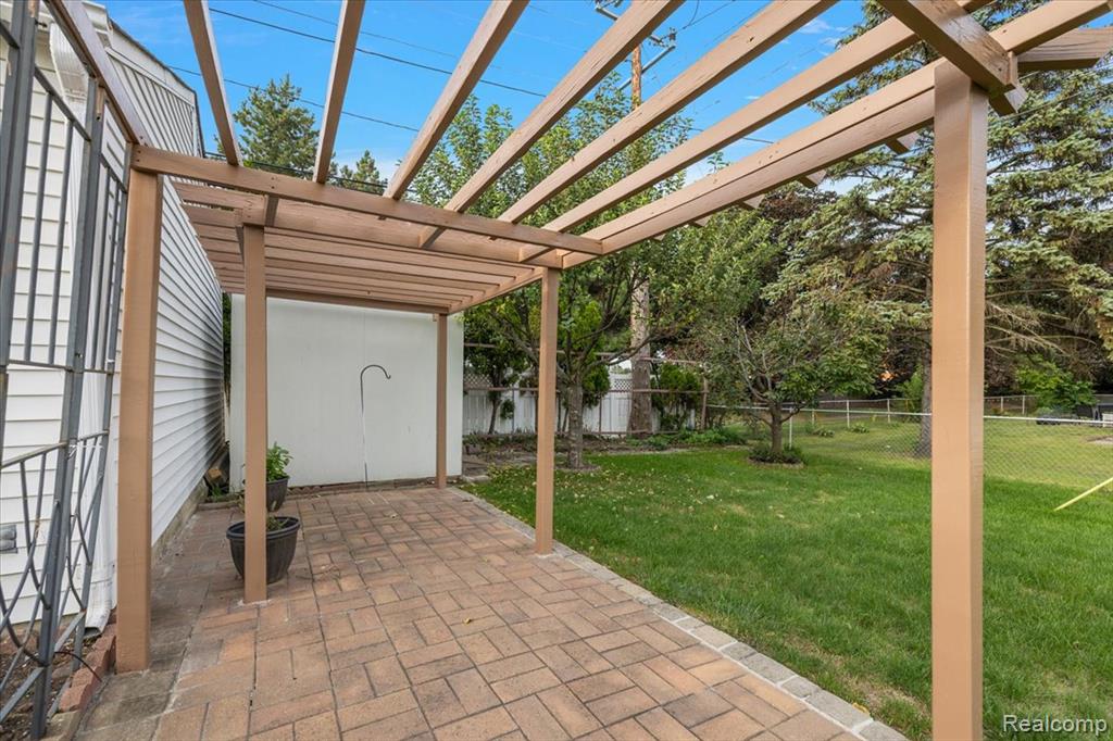 2226 Drexel Street Property Photo 34