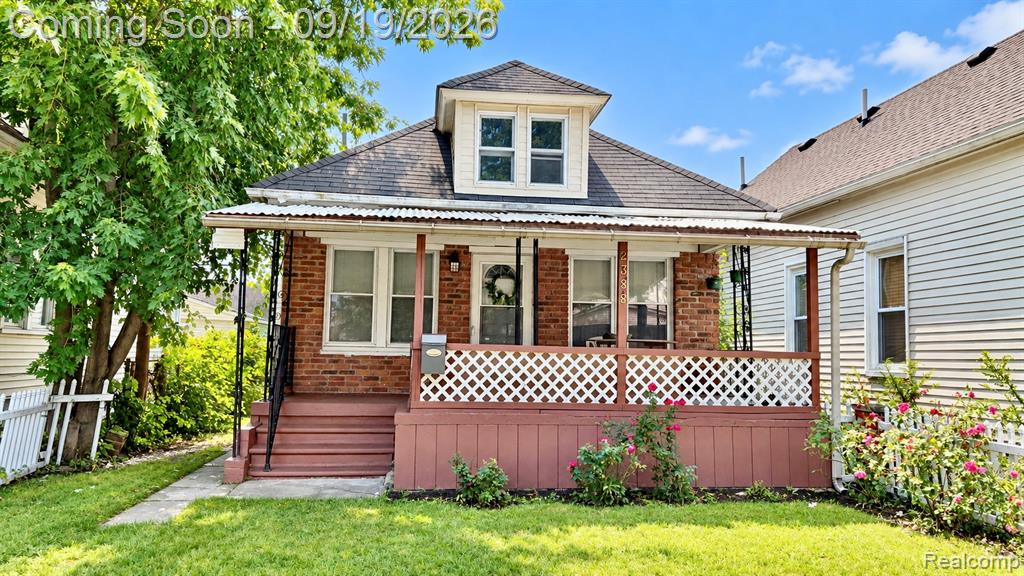2388 Zinow Street Property Photo 1