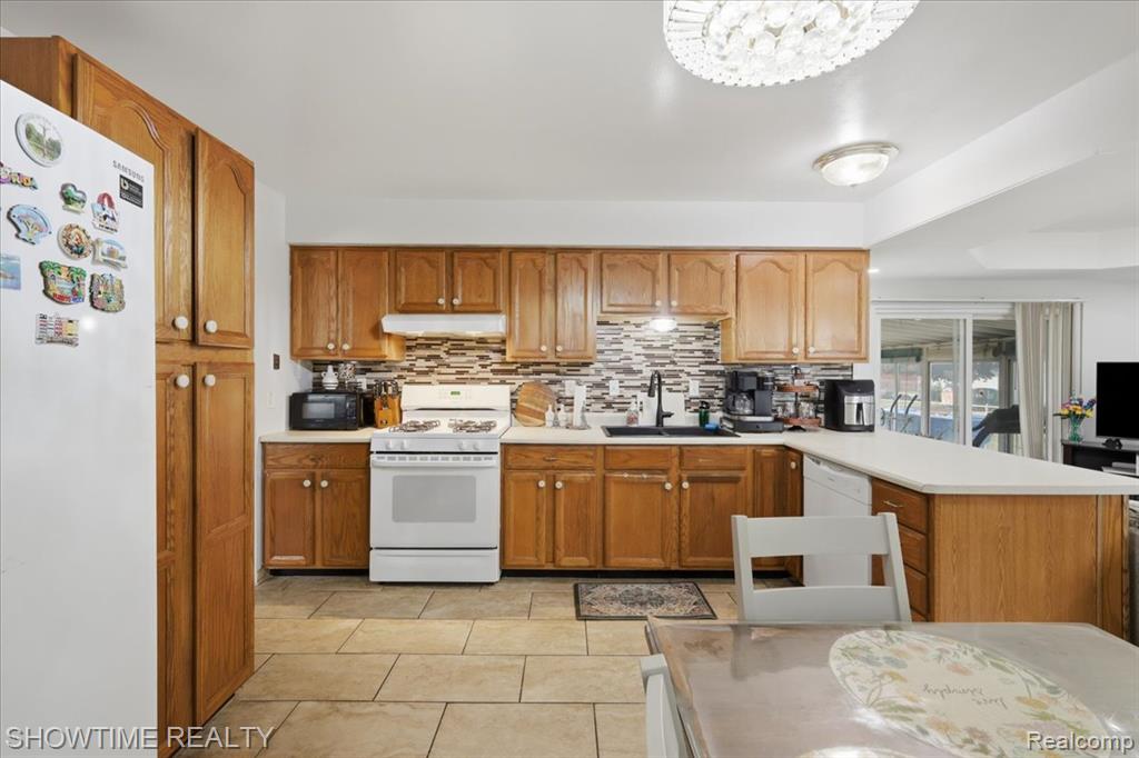 14706 Murthum Avenue Property Photo 13