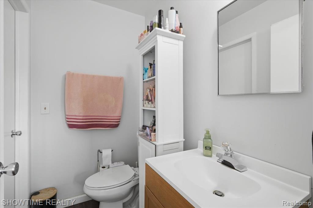 14706 Murthum Avenue Property Photo 23