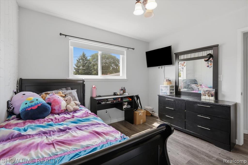 14706 Murthum Avenue Property Photo 25