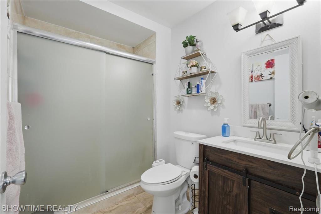 14706 Murthum Avenue Property Photo 28