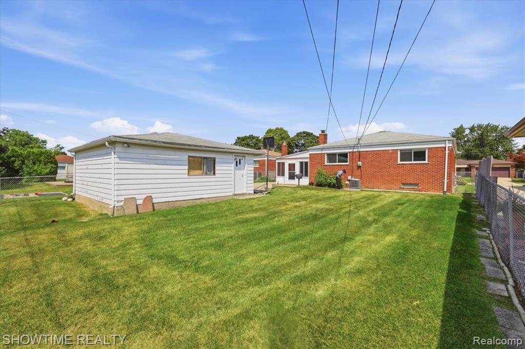 14706 Murthum Avenue Property Photo 38