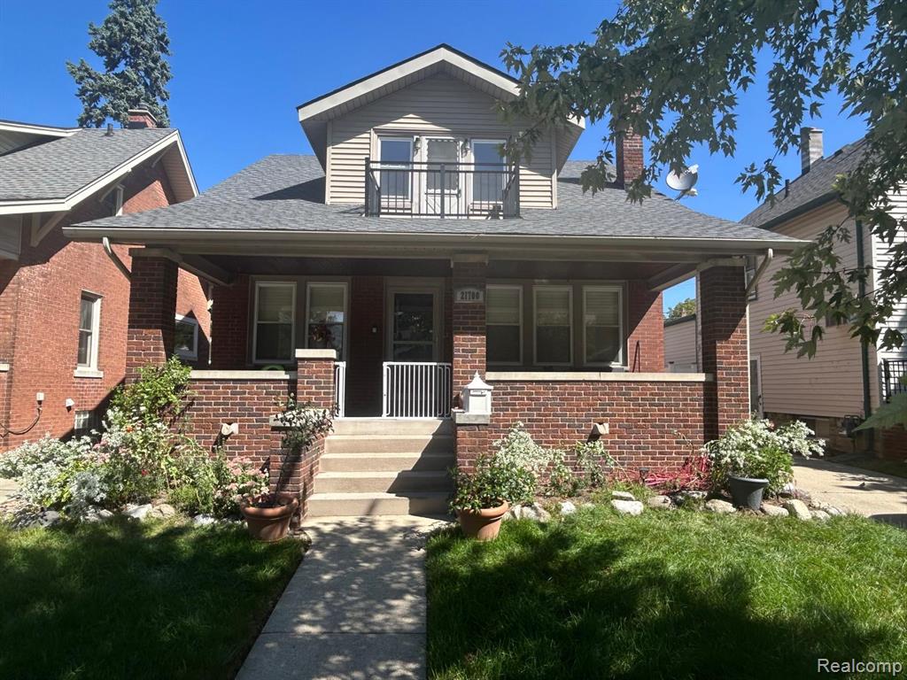 21700 HOMER Street Property Photo 1