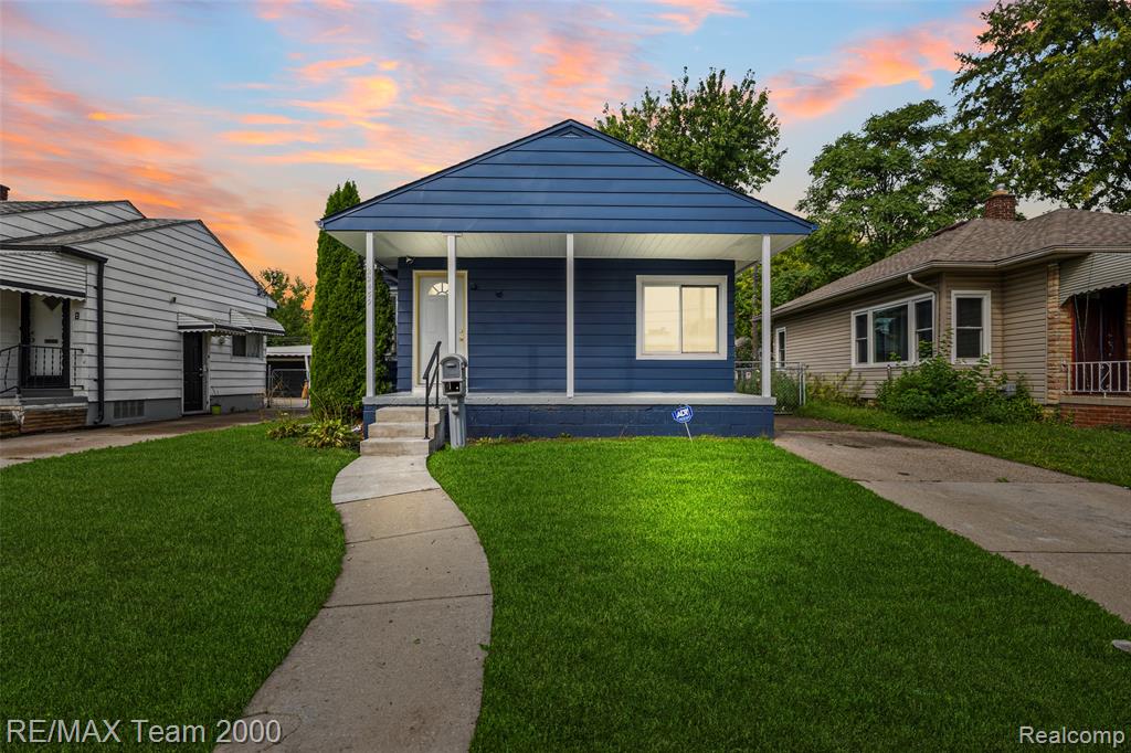 22459 Wilmot Avenue Property Photo 1