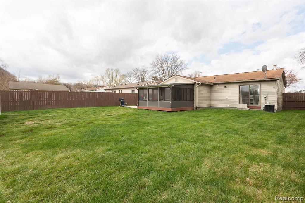 15545 Sandburg Street Property Photo 27