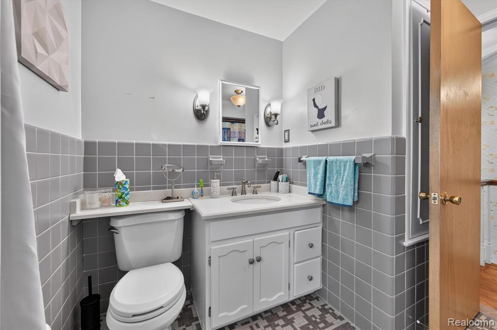 1803 Littlestone Road Property Photo 32