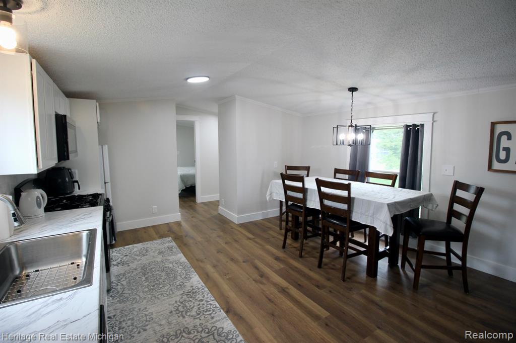 6538 Biscayne Property Photo 4