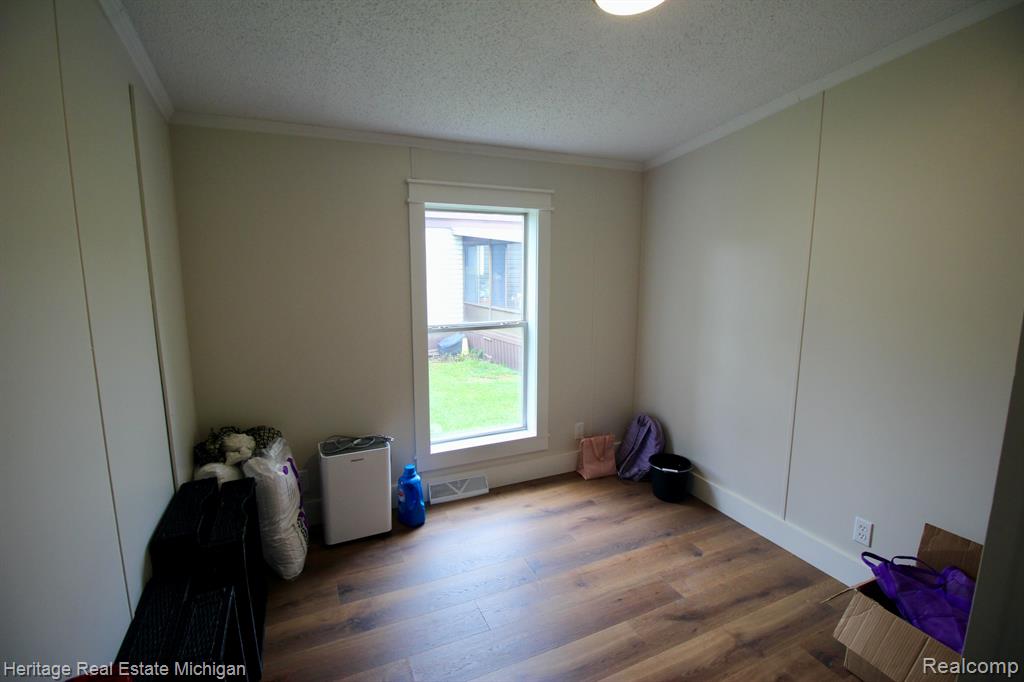 6538 Biscayne Property Photo 9