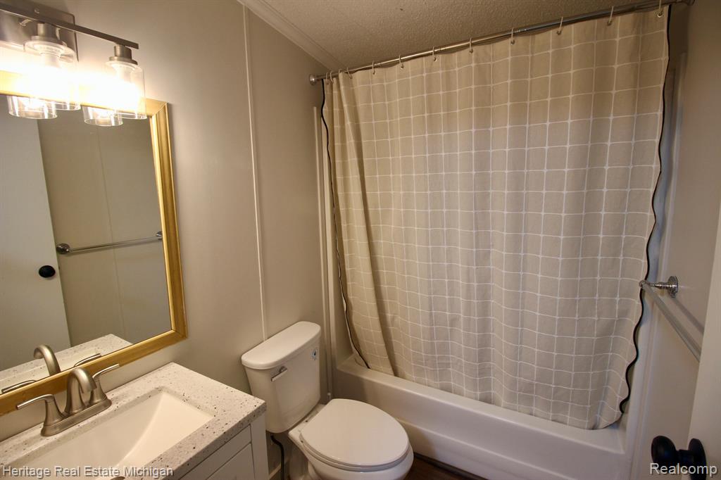 6538 Biscayne Property Photo 10