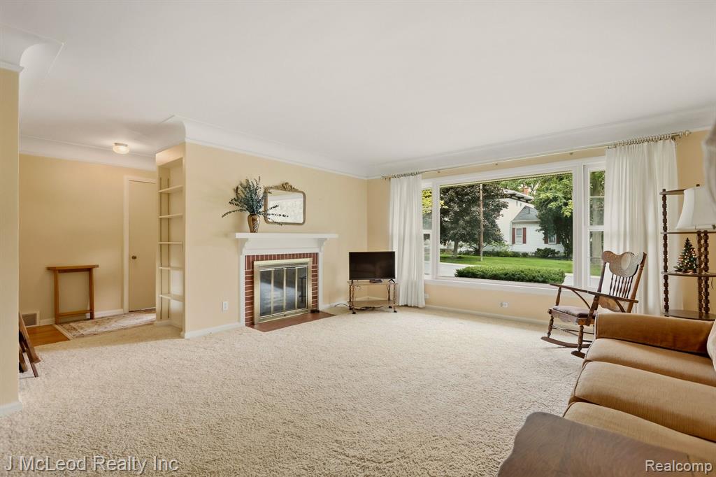 304 Prospect Street Property Photo 7