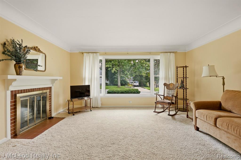 304 Prospect Street Property Photo 8