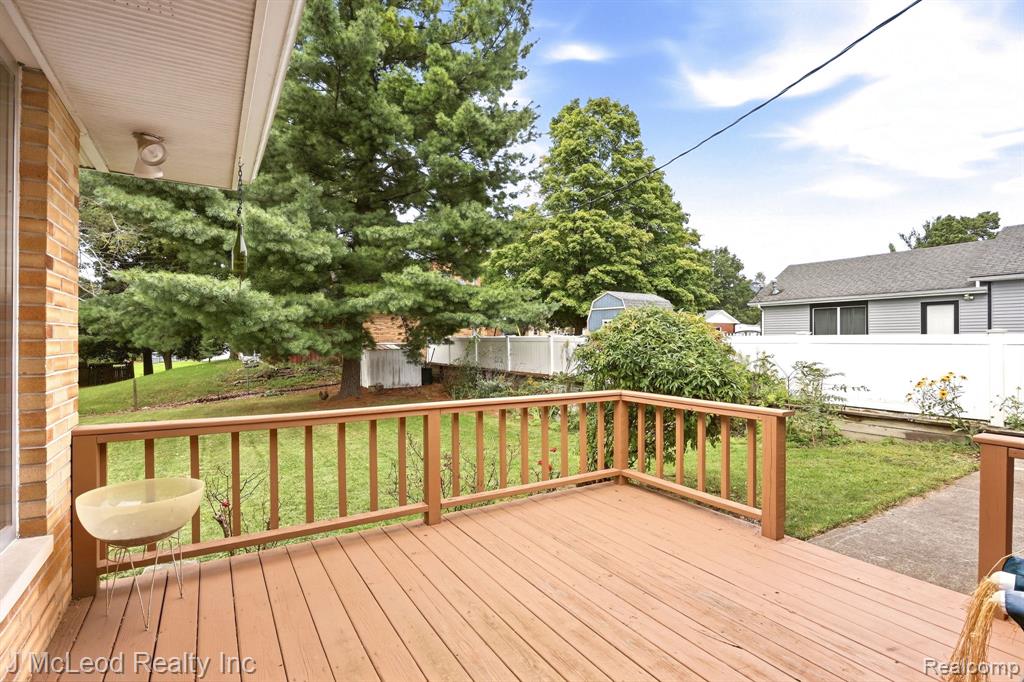 304 Prospect Street Property Photo 35