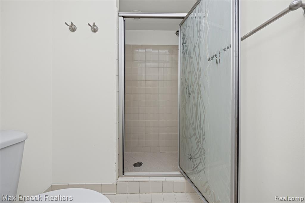 2000 Matthew Street Property Photo 30