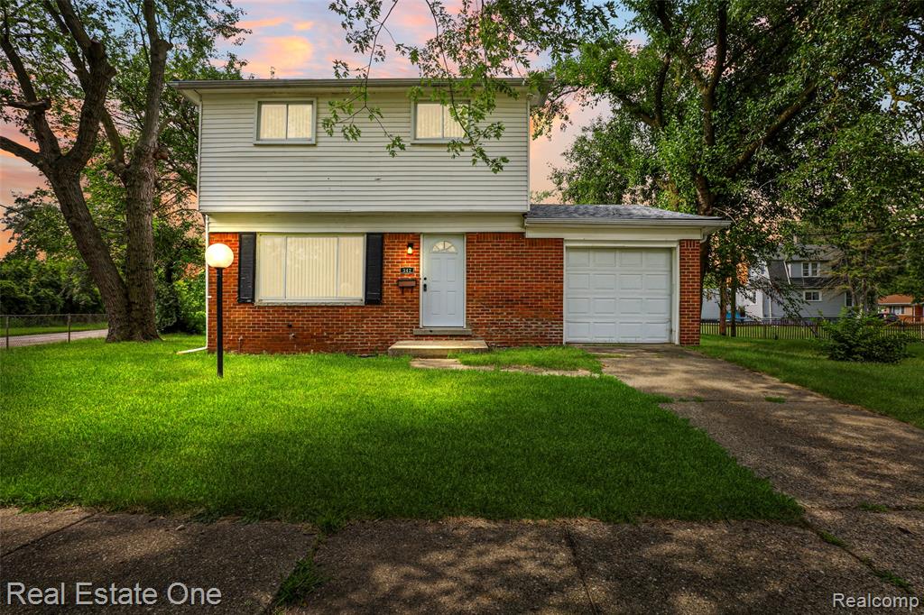 342 Melvin Street Property Photo 1