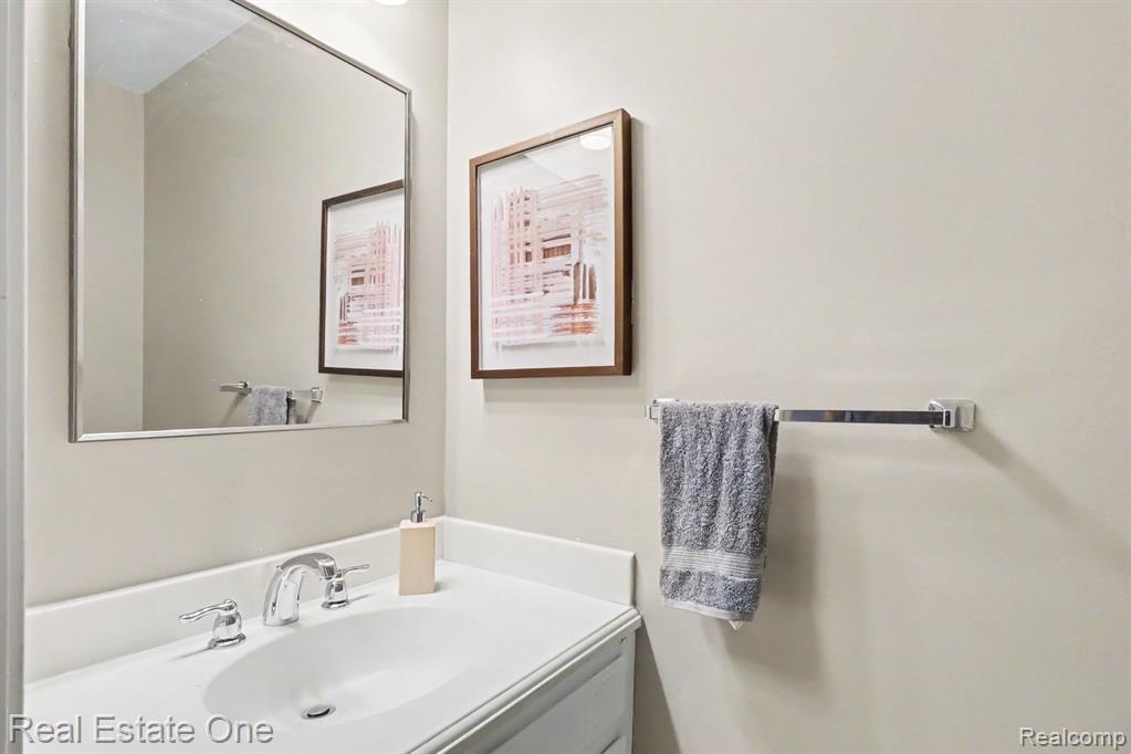 4463 Westover Drive Property Photo 18