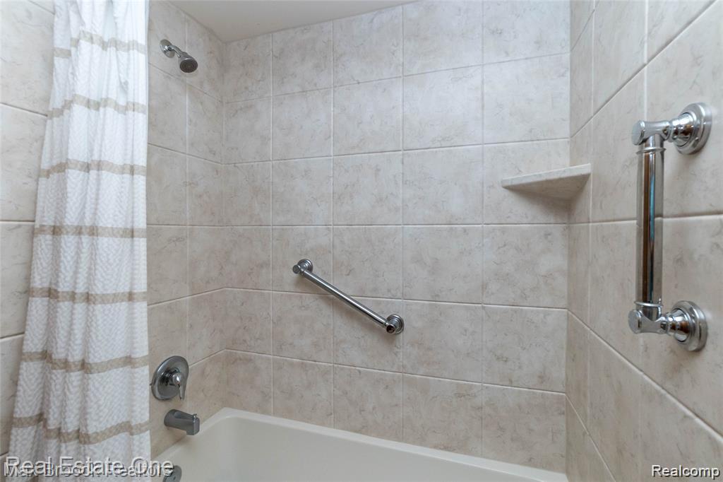 4463 Westover Drive Property Photo 29