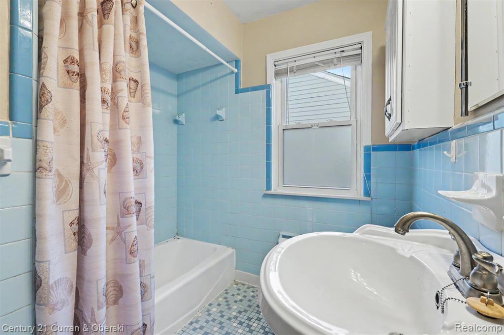 14991 College Avenue Property Photo 27