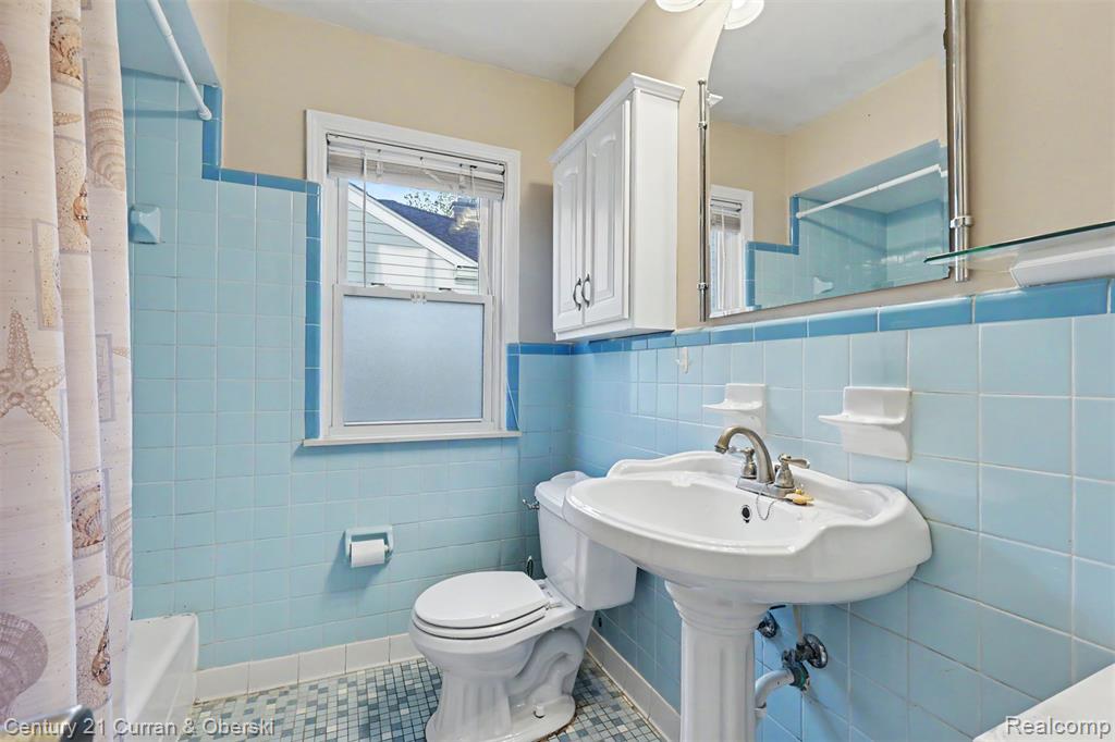 14991 College Avenue Property Photo 28