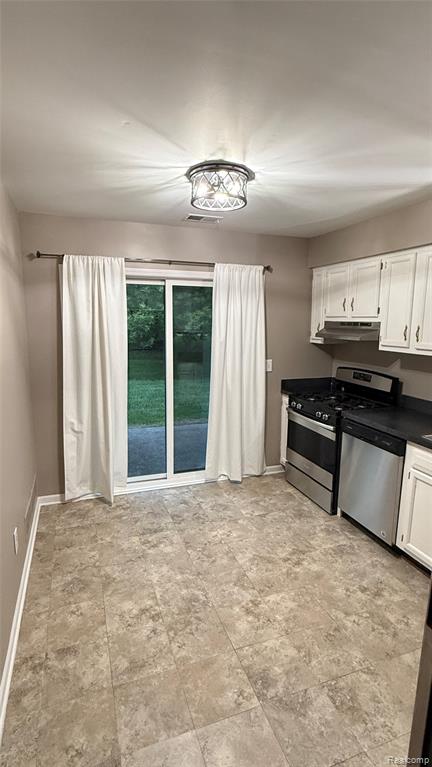 23062 Harrington Street Property Photo 3