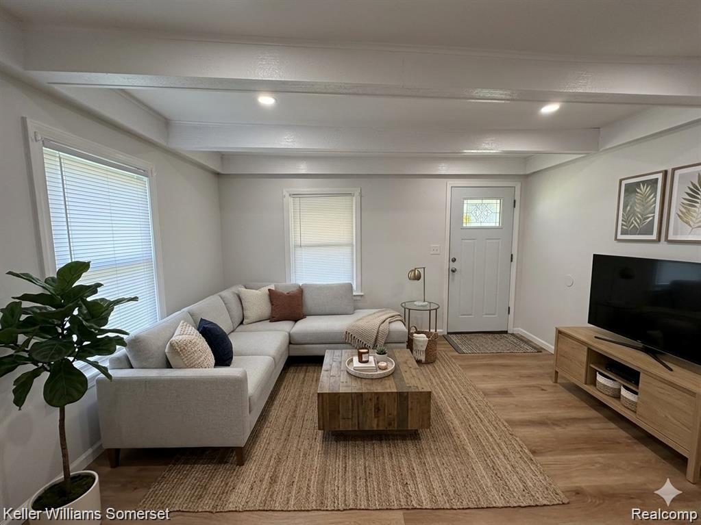 8226 Prospect Avenue Property Photo 2