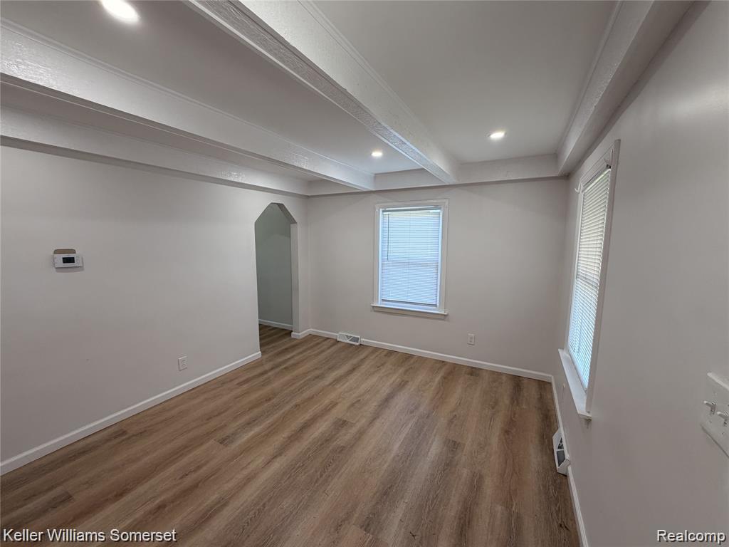 8226 Prospect Avenue Property Photo 4