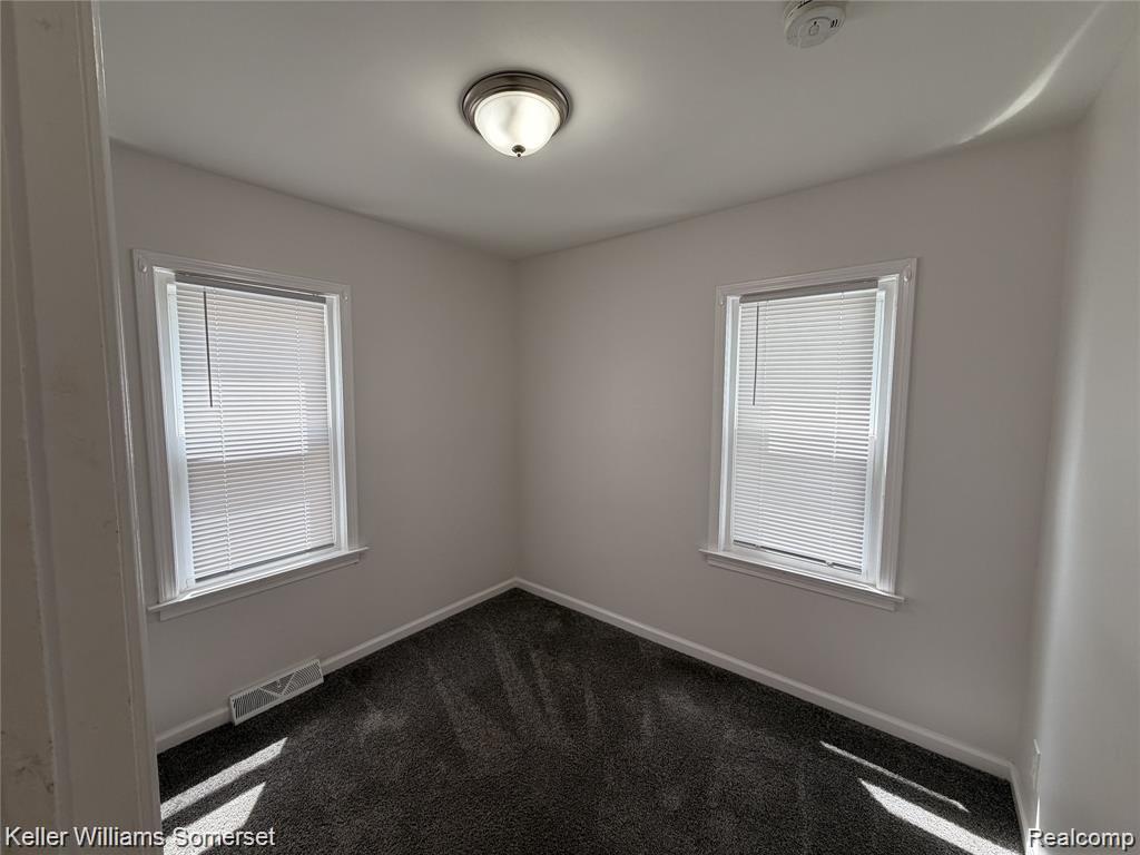 8226 Prospect Avenue Property Photo 8