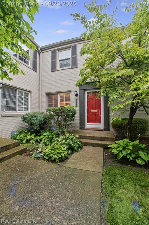 1716 Graefield Road Property Photo 1