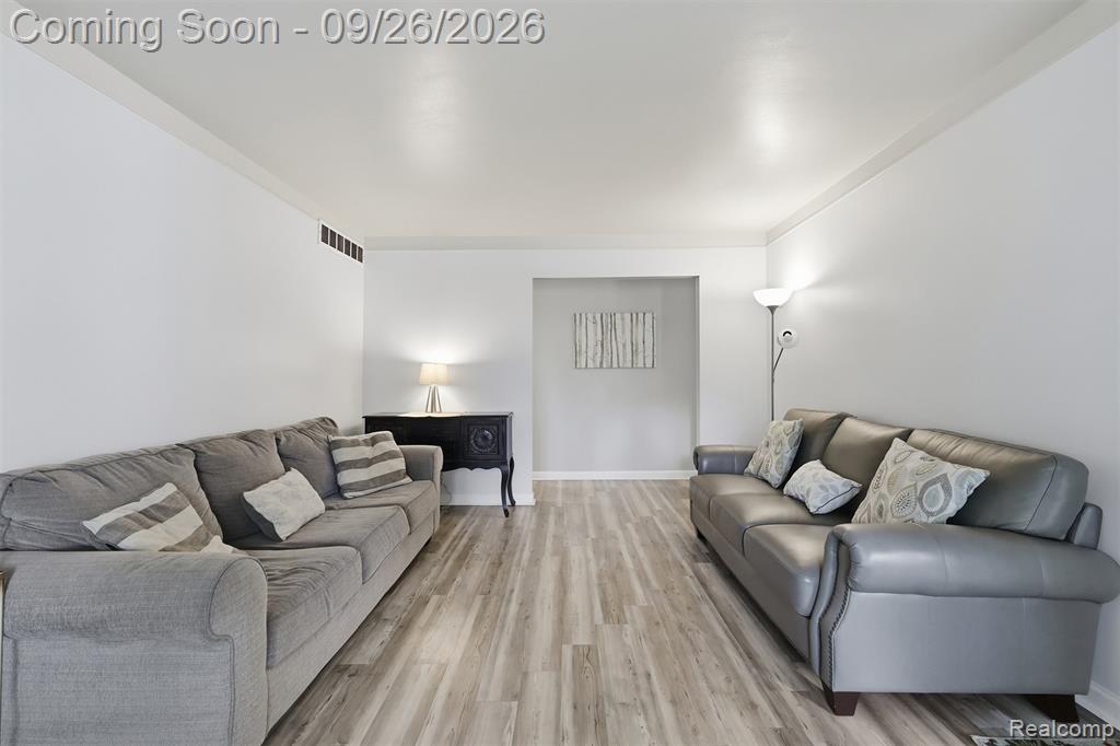 39964 Coronation Road Property Photo 3