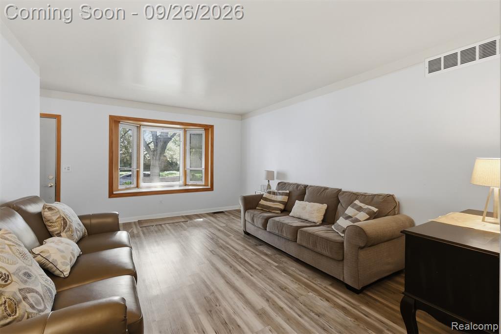 39964 Coronation Road Property Photo 6
