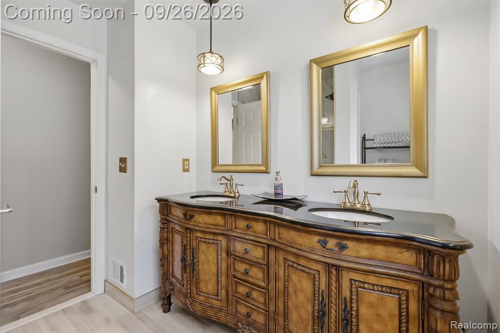 39964 Coronation Road Property Photo 13