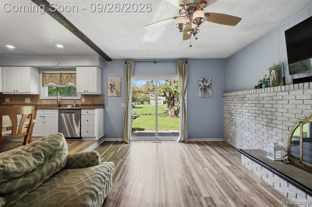 39964 Coronation Road Property Photo 23