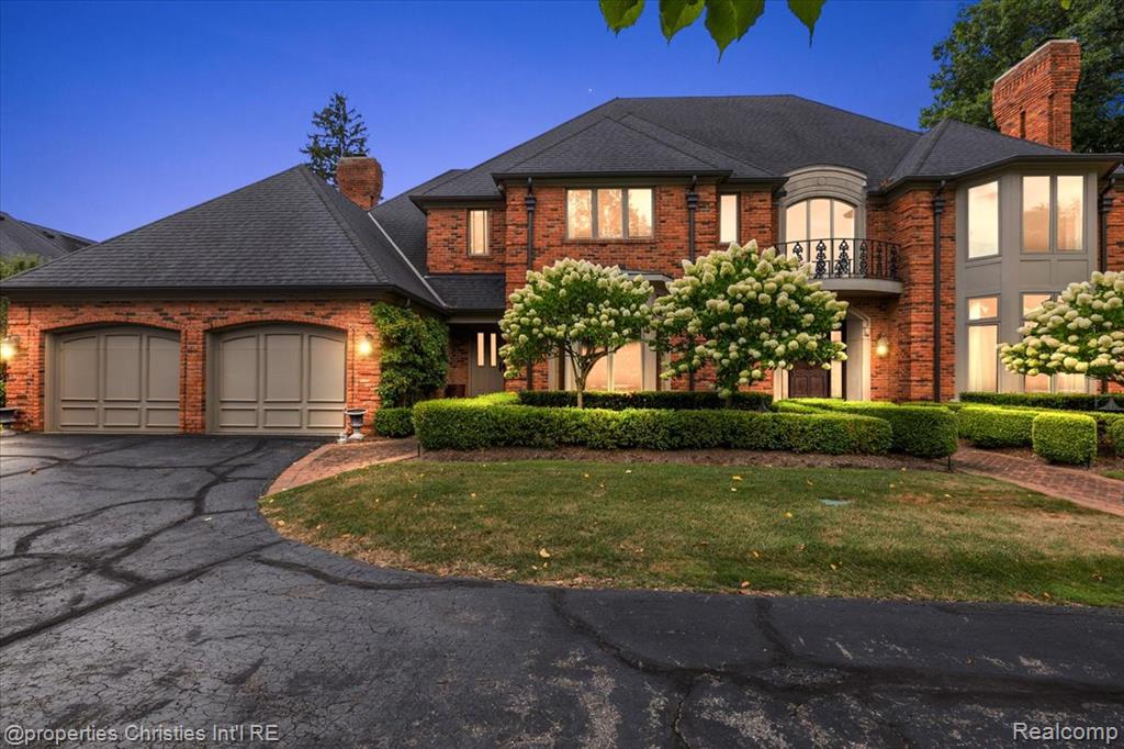 1 Provencal Road Property Photo 1