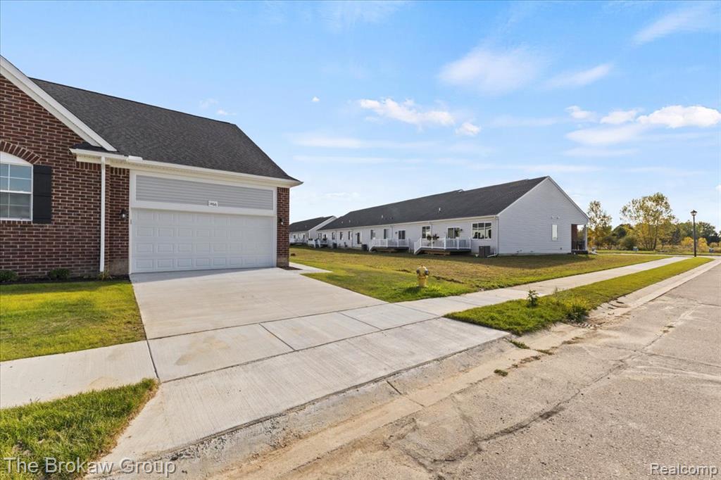 1439 Lincoln Street Property Photo 3