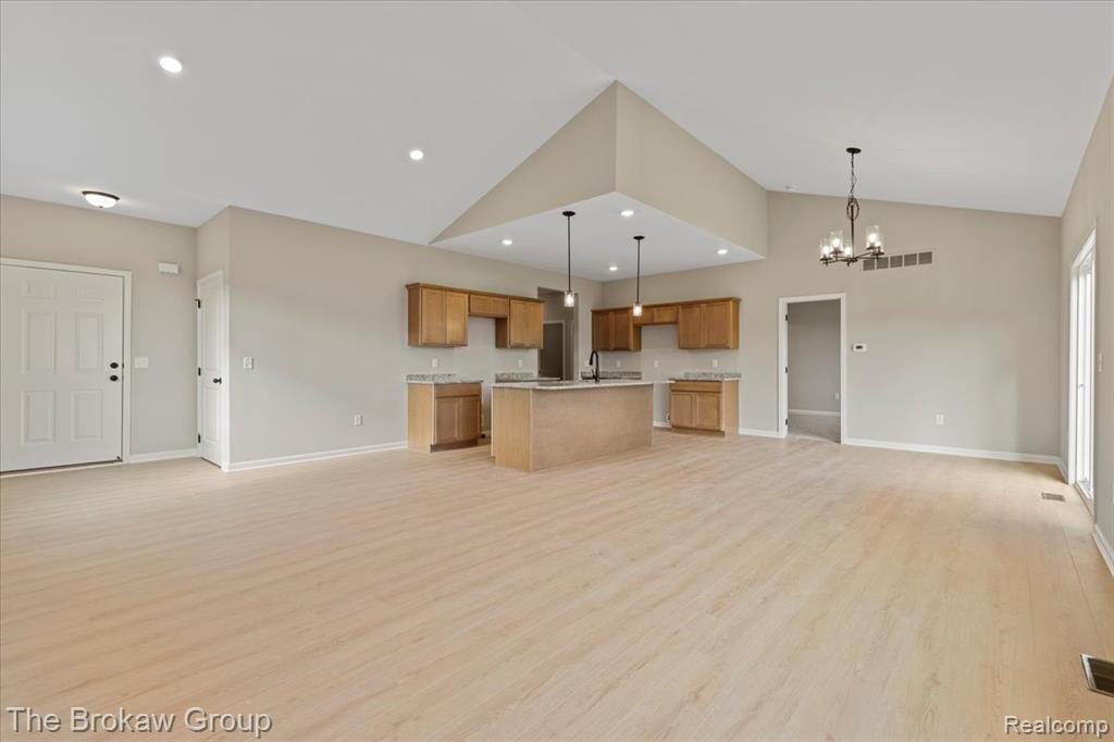 1439 Lincoln Street Property Photo 6