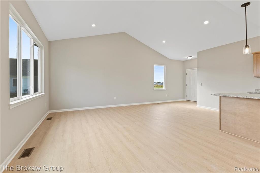 1439 Lincoln Street Property Photo 9